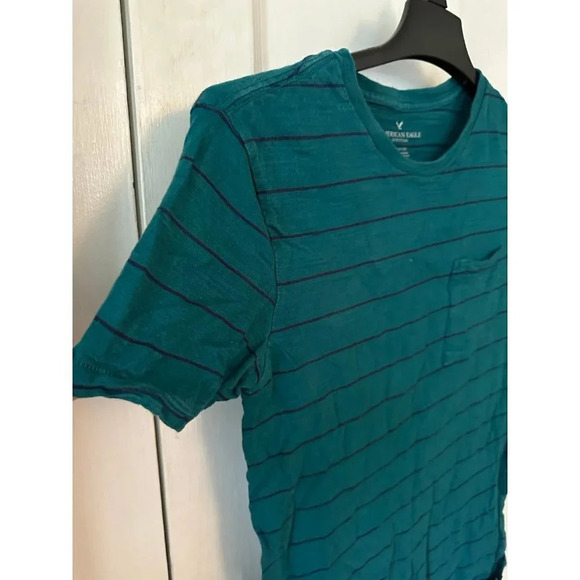 American Eagle Outfitters Men’s size Small striped Pocket t -shirt - Picture 4 of 7